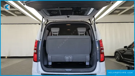HYUNDAI STAREX WAGON 12-SEATER