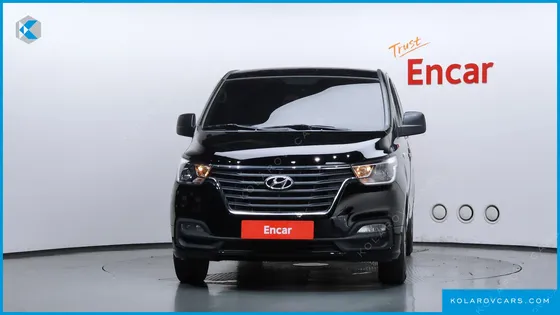 HYUNDAI STAREX VAN 5-SEATER