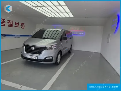 HYUNDAI STAREX VAN 3-SEATER