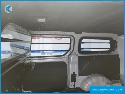 HYUNDAI STAREX VAN 3-SEATER