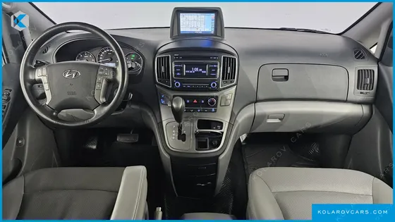 HYUNDAI STAREX VAN 5-SEATER