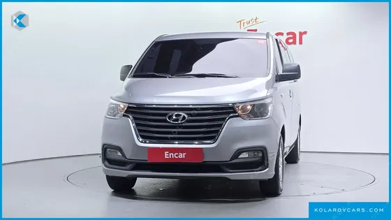 HYUNDAI STAREX VAN 5-SEATER