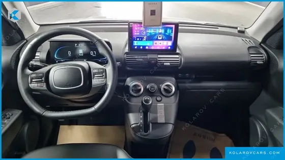 HYUNDAI CASPER VAN