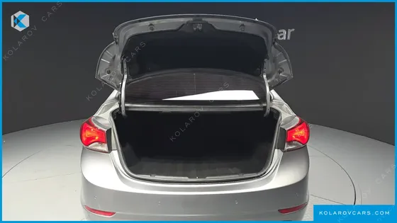 HYUNDAI ELANTRA (AVANTE) 1.6 GDI SMART