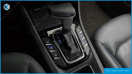 HYUNDAI IONIQ Q