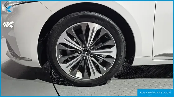 KIA K8 SIGNATURE