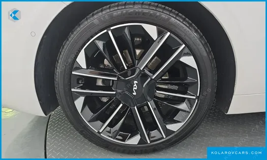KIA K8 SIGNATURE