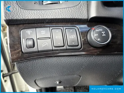 KIA MOHAVE GASOLINE 4WD KV460