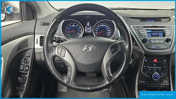 HYUNDAI ELANTRA (AVANTE) 1.6 GDI SMART
