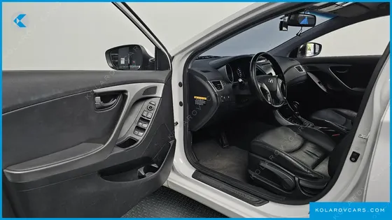 HYUNDAI ELANTRA (AVANTE) 1.6 GDI SMART