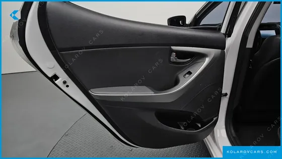 HYUNDAI ELANTRA (AVANTE) 1.6 GDI SMART