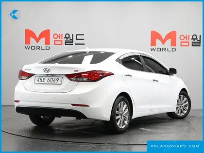 HYUNDAI ELANTRA (AVANTE) 1.6 GDI SMART