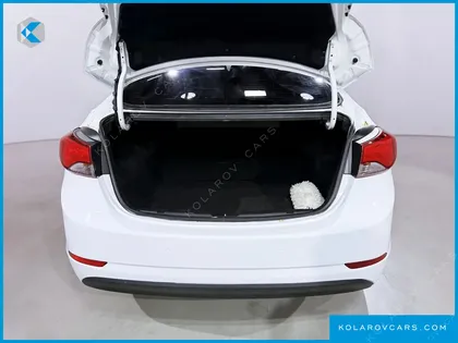HYUNDAI ELANTRA (AVANTE) 1.6 GDI SMART