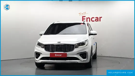 KIA CARNIVAL 9-SEATER LUXURY