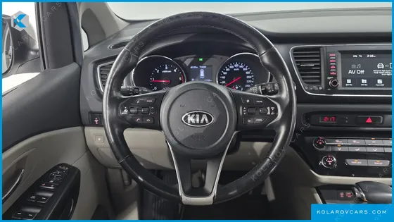 KIA CARNIVAL 9-SEATER LUXURY