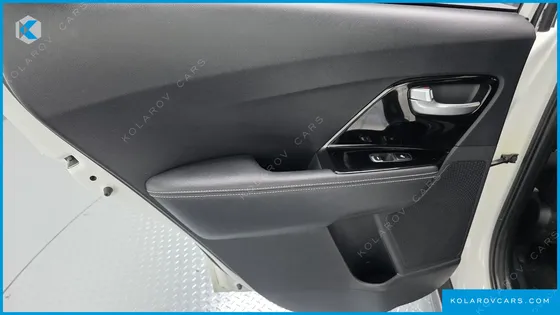 KIA NIRO TAXI