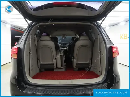 KIA CARNIVAL 11-SEATER DELUXE