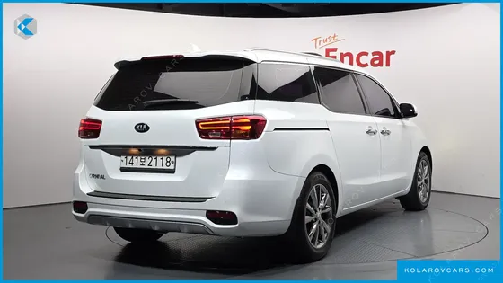 KIA CARNIVAL 9-SEATER PRSTIGE