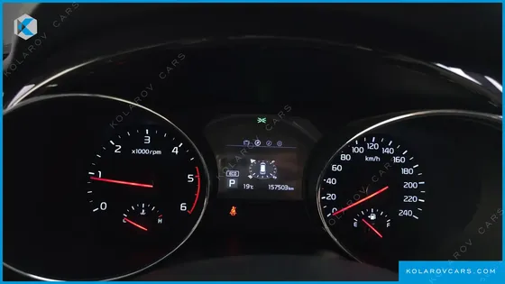 KIA CARNIVAL 9-SEATER PRSTIGE