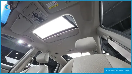 KIA CARNIVAL 9-SEATER PRSTIGE