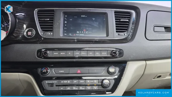 KIA CARNIVAL 9-SEATER PRSTIGE