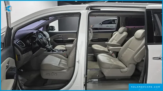 KIA CARNIVAL 9-SEATER PRSTIGE