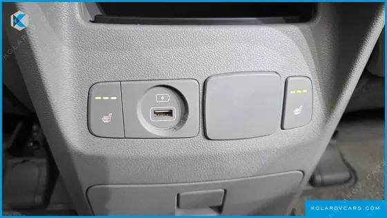 KIA CARNIVAL 9-SEATER PRSTIGE