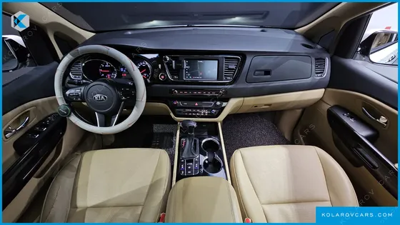KIA CARNIVAL 9-SEATER PRSTIGE