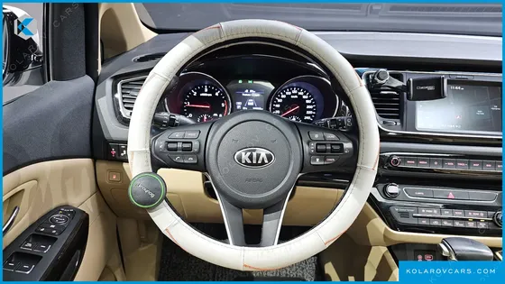 KIA CARNIVAL 9-SEATER PRSTIGE