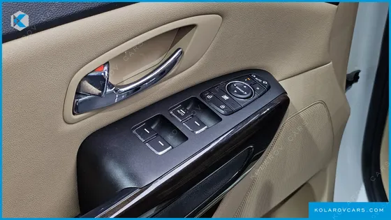 KIA CARNIVAL 9-SEATER PRSTIGE