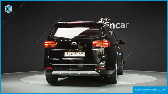 KIA CARNIVAL 9-SEATER PRSTIGE