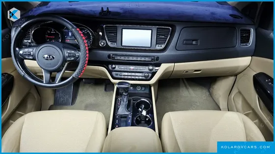 KIA CARNIVAL 9-SEATER PRSTIGE