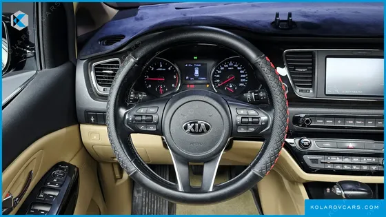 KIA CARNIVAL 9-SEATER PRSTIGE
