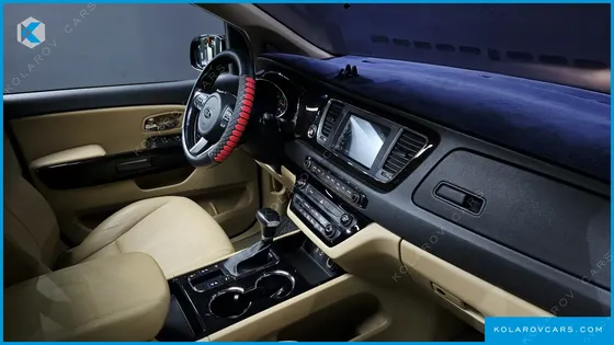 KIA CARNIVAL 9-SEATER PRSTIGE