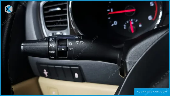 KIA CARNIVAL 9-SEATER PRSTIGE