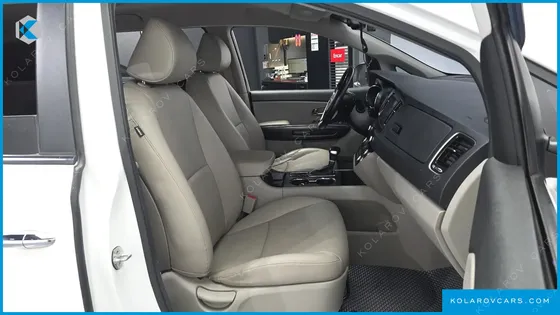 KIA CARNIVAL 9-SEATER LUXURY