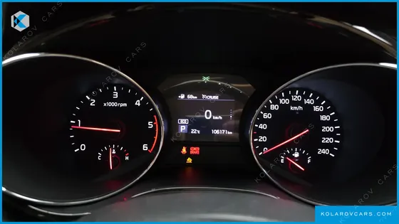 KIA CARNIVAL 9-SEATER PRSTIGE
