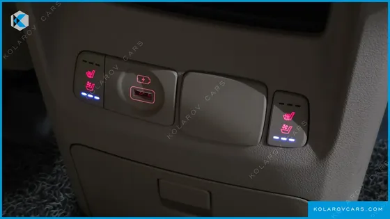 KIA CARNIVAL 9-SEATER PRSTIGE