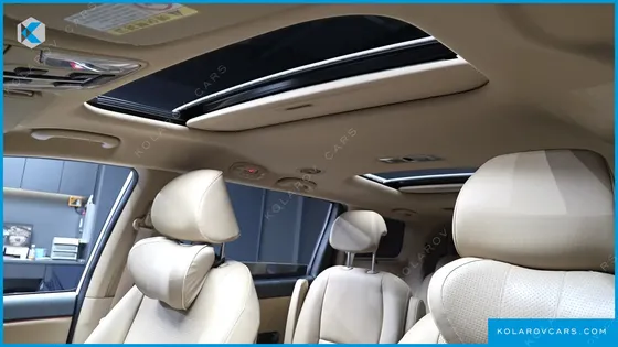 KIA CARNIVAL 9-SEATER PRSTIGE