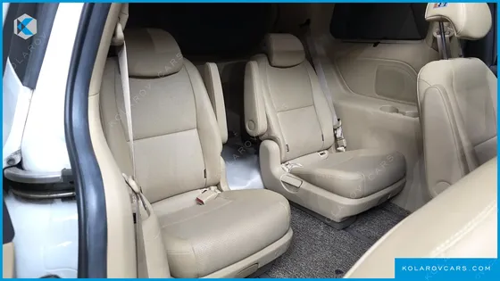 KIA CARNIVAL 9-SEATER PRSTIGE