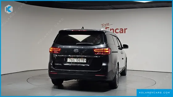 KIA CARNIVAL 11-SEATER PRESTIGE