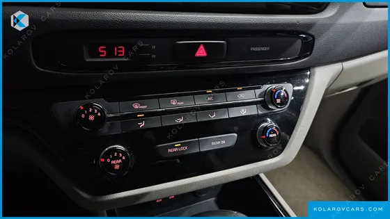 KIA CARNIVAL 11-SEATER PRESTIGE