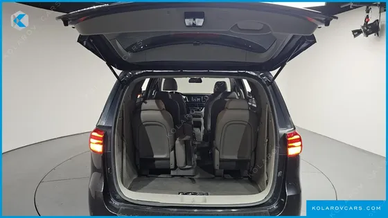 KIA CARNIVAL 11-SEATER PRESTIGE