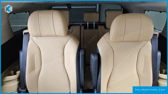 KIA CARNIVAL GASOLINE 7-SEATER SIGNATURE