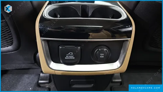 KIA CARNIVAL GASOLINE 7-SEATER SIGNATURE