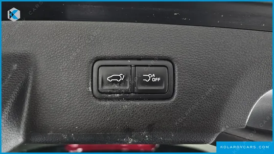 KIA CARNIVAL GASOLINE 7-SEATER SIGNATURE