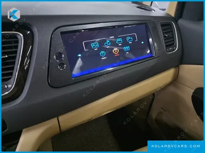 KIA CARNIVAL GASOLINE 7-SEATER LIMOUSINE