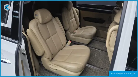 KIA CARNIVAL 9-SEATER NOBLESSE