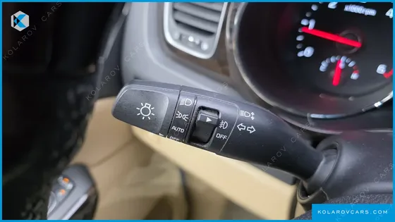 KIA CARNIVAL 9-SEATER NOBLESSE