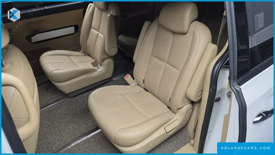 KIA CARNIVAL 9-SEATER NOBLESSE
